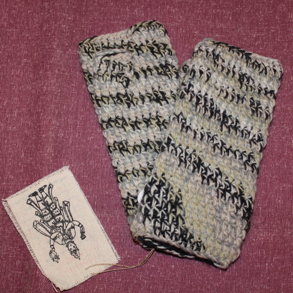 🔥 Nepalese Sundance Merino Handwarmers - BW